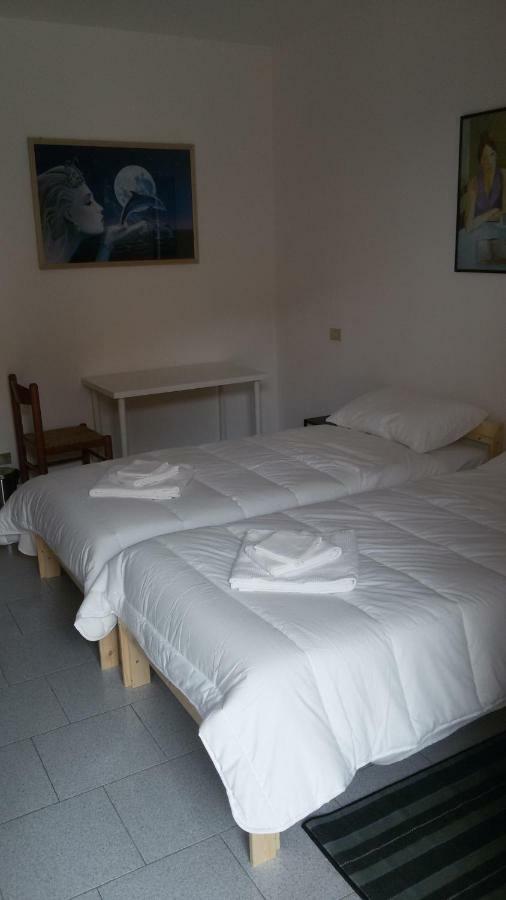 Afrodite Hotel Palu Екстериор снимка